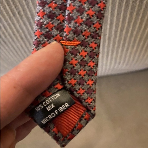 Imani Umo Red and Gray Men's Tie - Picture 7 of 7